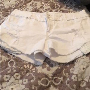 Only worn once no stains look new